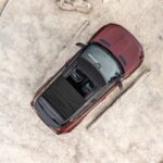 El Renault 4 E-Tech Plein Sud aterriza en España: así es el SUV eléctrico que invita a conducir a cielo abierto
